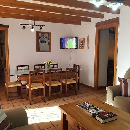 Las Encinas Yeste Exterior photo