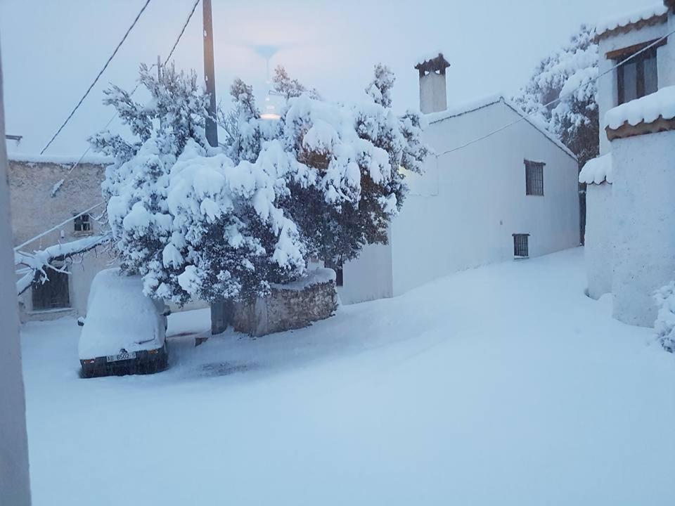 Las Encinas Yeste Exterior photo